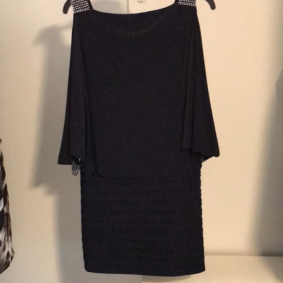 EUC NAVY DRESS W/RHINESTONE COLD SHOULDER & BOTTOM SLIT SLEEVE W/RHINESTONE CUFF - Picture 2 of 7
